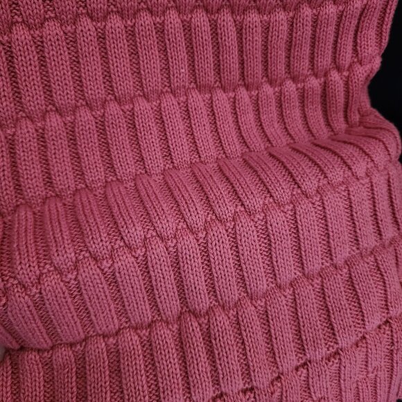 Magaschoni Fuchsia Decorative Throw - Picture 5 of 7